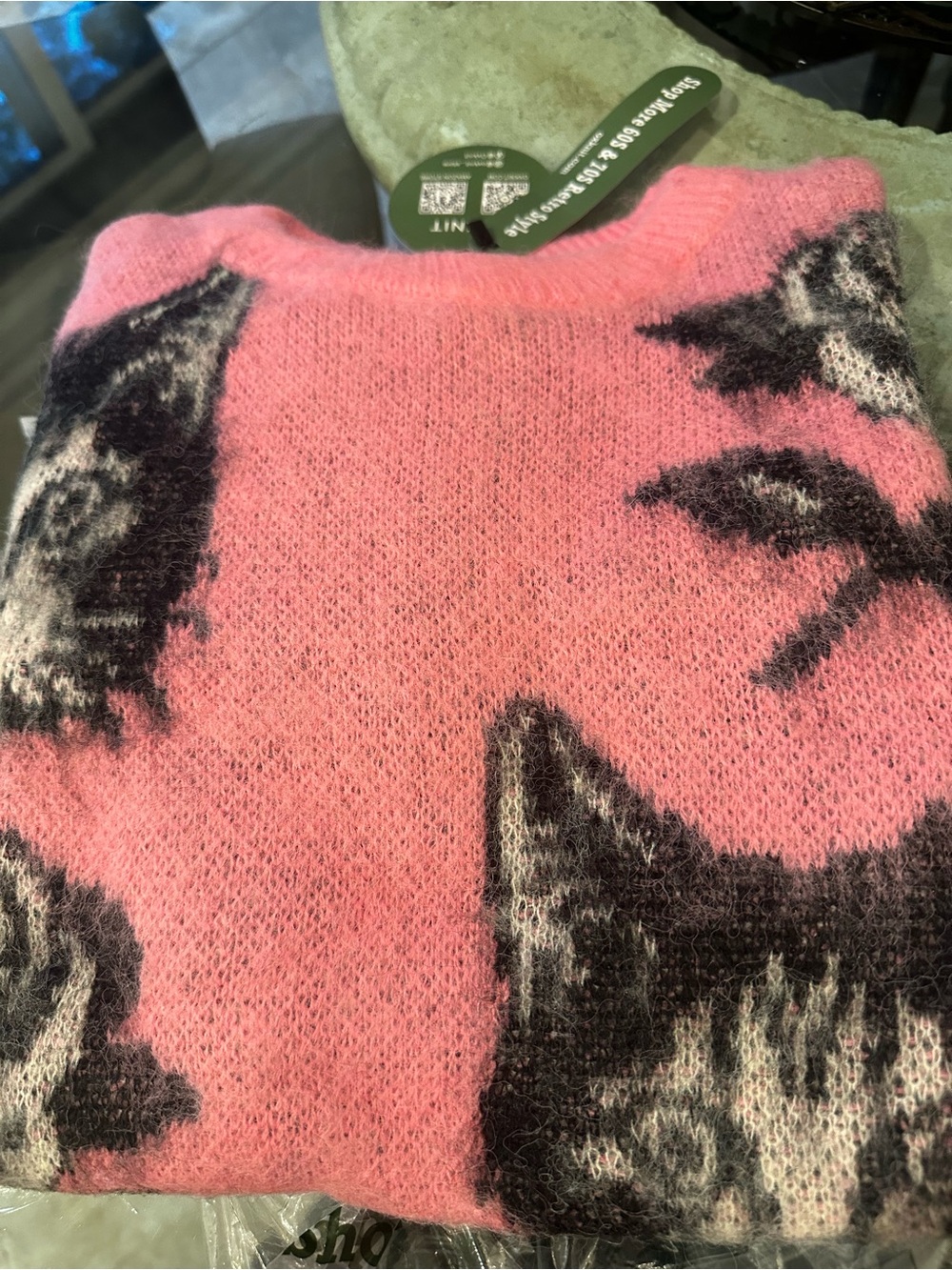 New with Tag! Oxknit Women's Pink Cat & Rose Crewneck Sweater sz M - Picture 4 of 9
